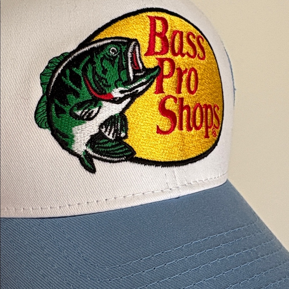 NEW Bass Pro Shops Blue and White Mesh Trucker Baseball Cap - Picture 5 of 5